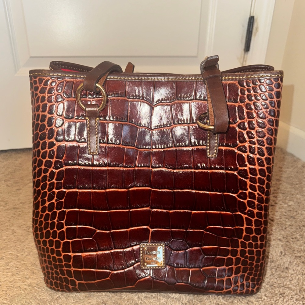 Dooney and Bourke bag - Picture 3 of 8